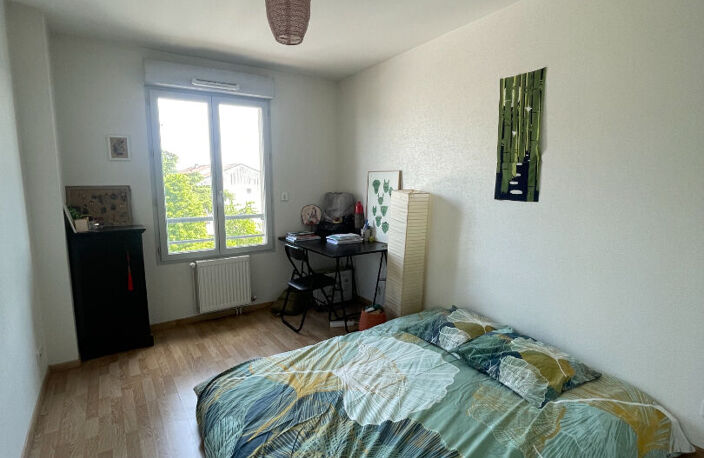 T3 PROCHE MAIRIE ET FAC DE DROIT AVEC GARAGE — photo 5