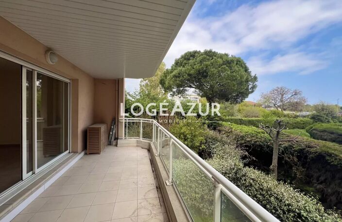 VENTE APPARTEMENT  ANTIBES - 2 CHAMBRES - GARAGE — photo 5