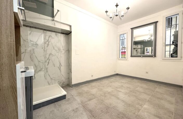 3P - FORTE RENTABILITÉ 8% - VIEUX NICE — photo 5