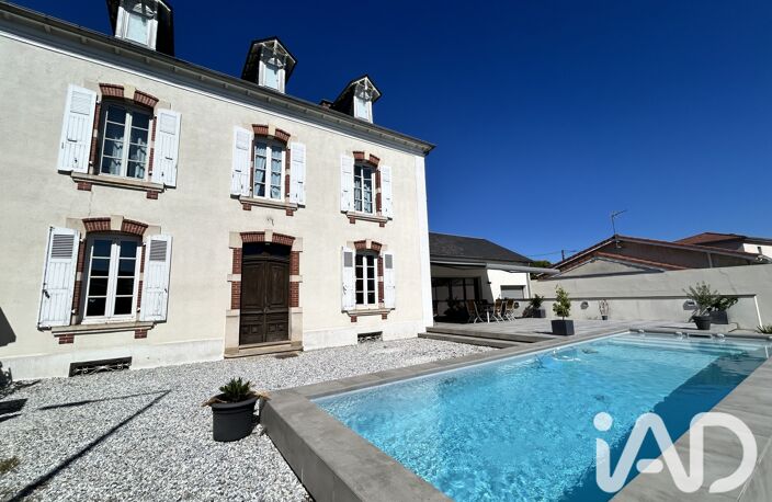 Vente Maison/villa 10 pièces — photo 2