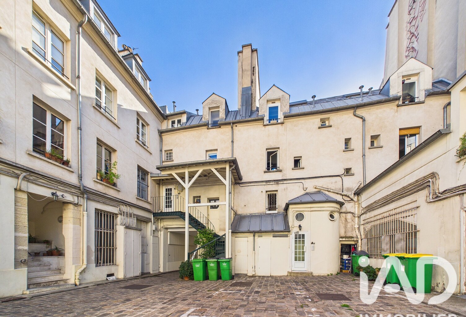 Vente Studio 1 pièce — photo 1
