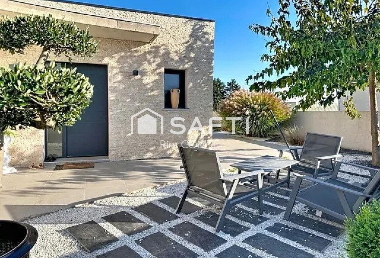 Coup de cœur pour cette grande maison lumineuse et agencée avec goût!! — photo 1