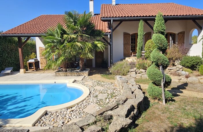 Vente Maison/villa 6 pièces — photo 2