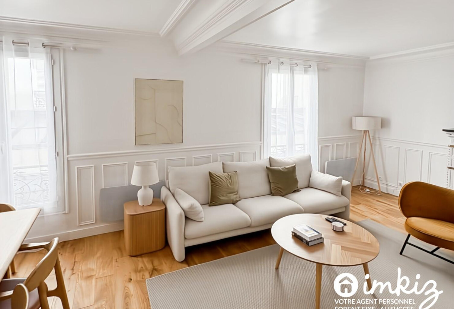 Paris 9e - 51 m² de caractère, parquet et cheminée — photo 1