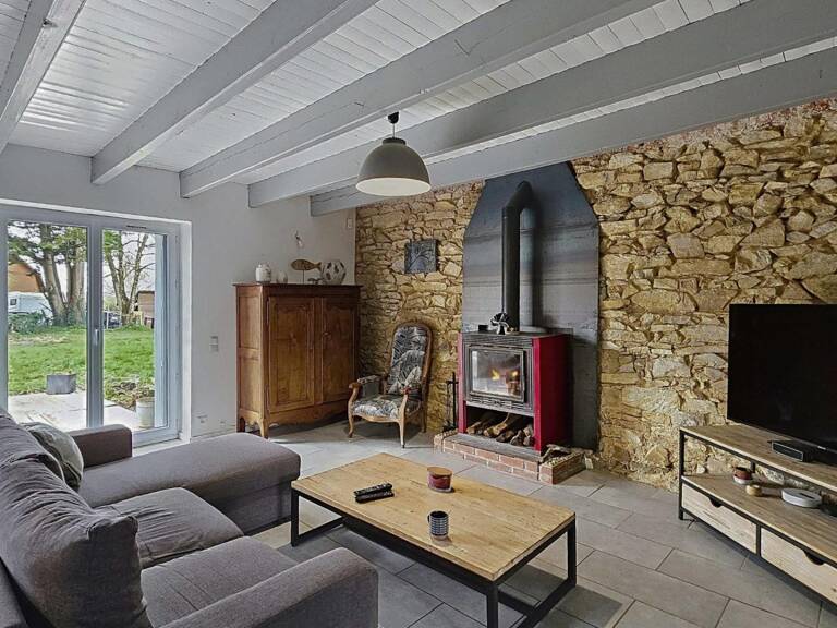 Maison avec du cachet et vue dégagée sur la campagne — photo 1