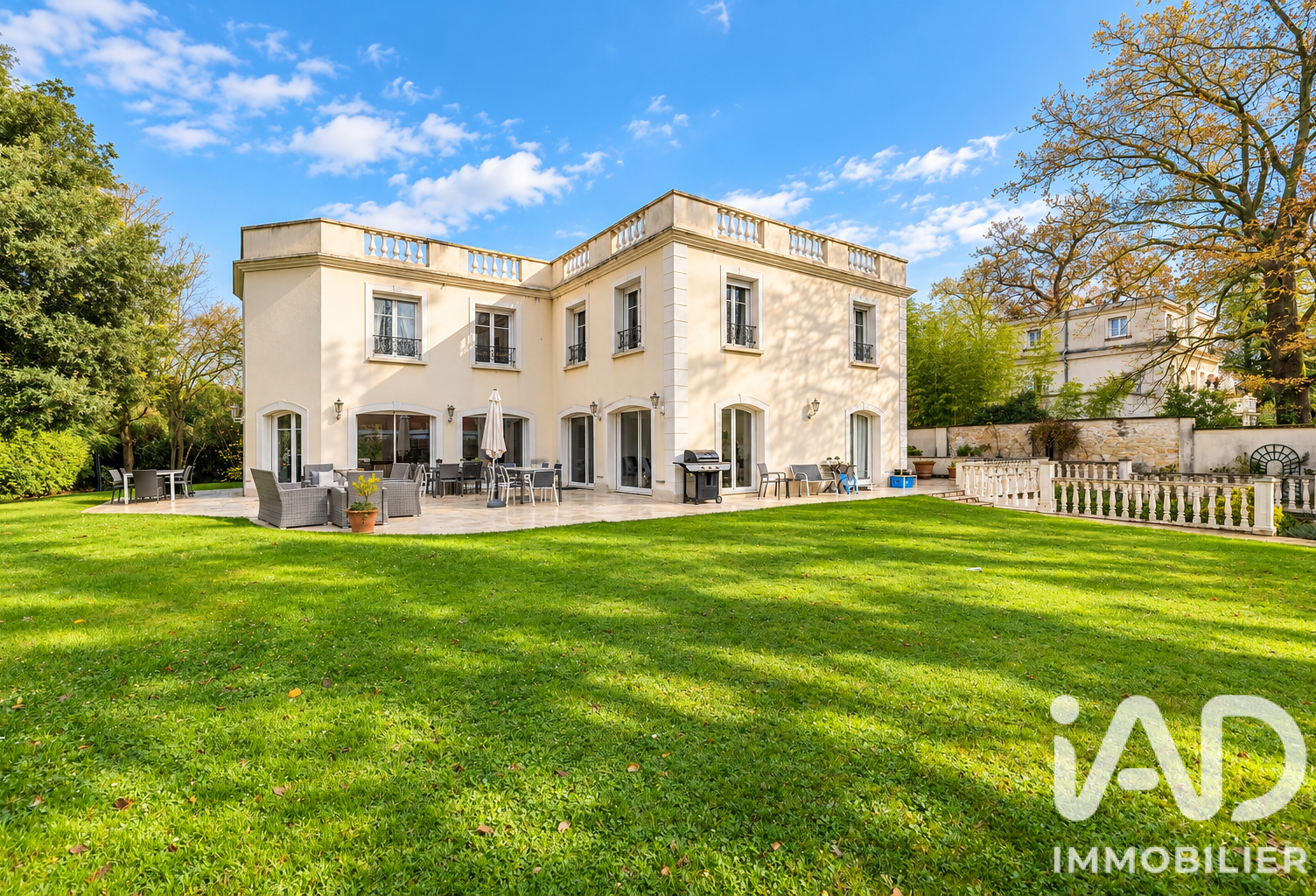 Vente Maison/villa 9 pièces — photo 1