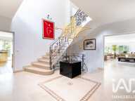 Vente Maison/villa 9 pièces — photo 2