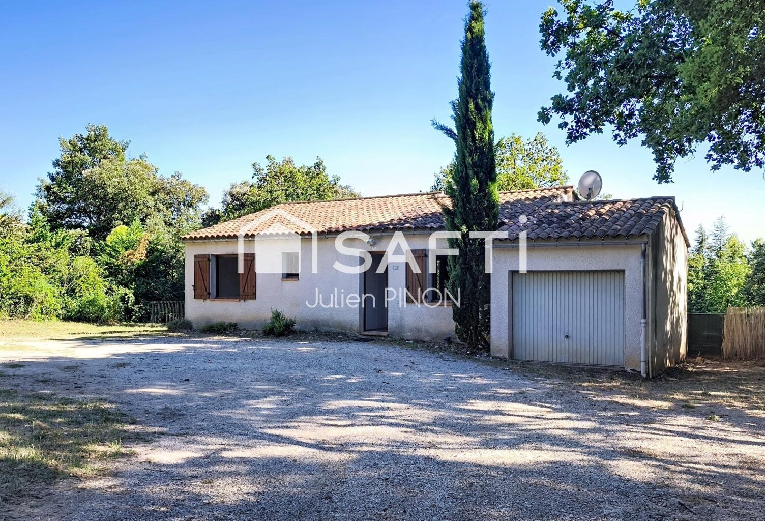 Maison de plain-pied  Saint-Saturnin-lès-Apt (84) — photo 1