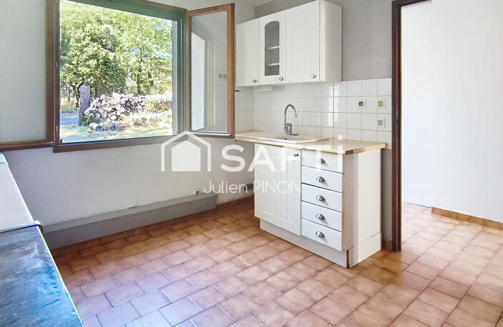 Maison de plain-pied  Saint-Saturnin-lès-Apt (84) — photo 4