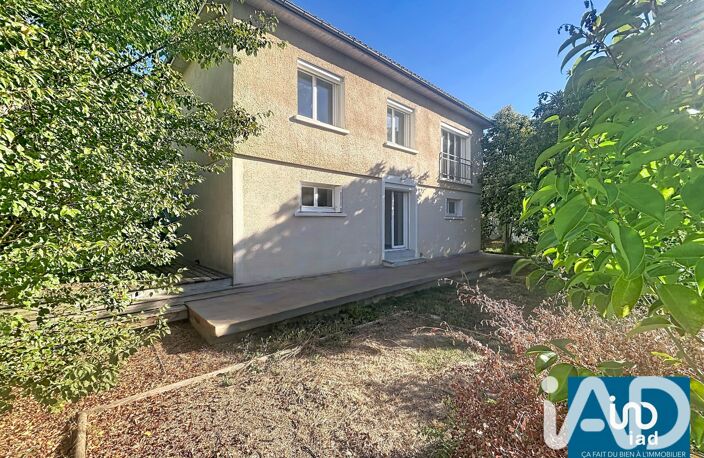 Vente Maison/villa 9 pièces — photo 2