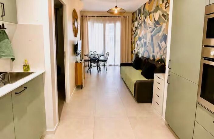 coup de cœur assuré pour ce superbe appartement, ou chaque détail a été pensé avec gout. Matériaux nobles, finitions soignées et élégantes. — photo 2