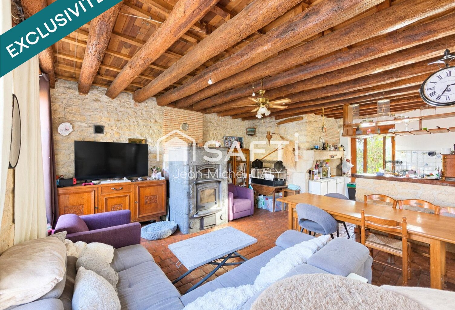ST ANDELAIN, vente aux enchère d'une maison en peirre de 110 m² — photo 1