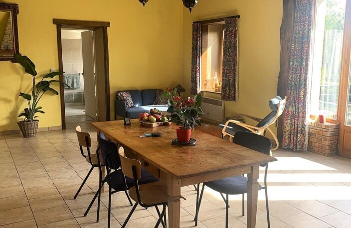Maison en pierre lumineuse de 123 m²  Vie de plain-pied, bureau ou possibilité d'activité à domicile — photo 3