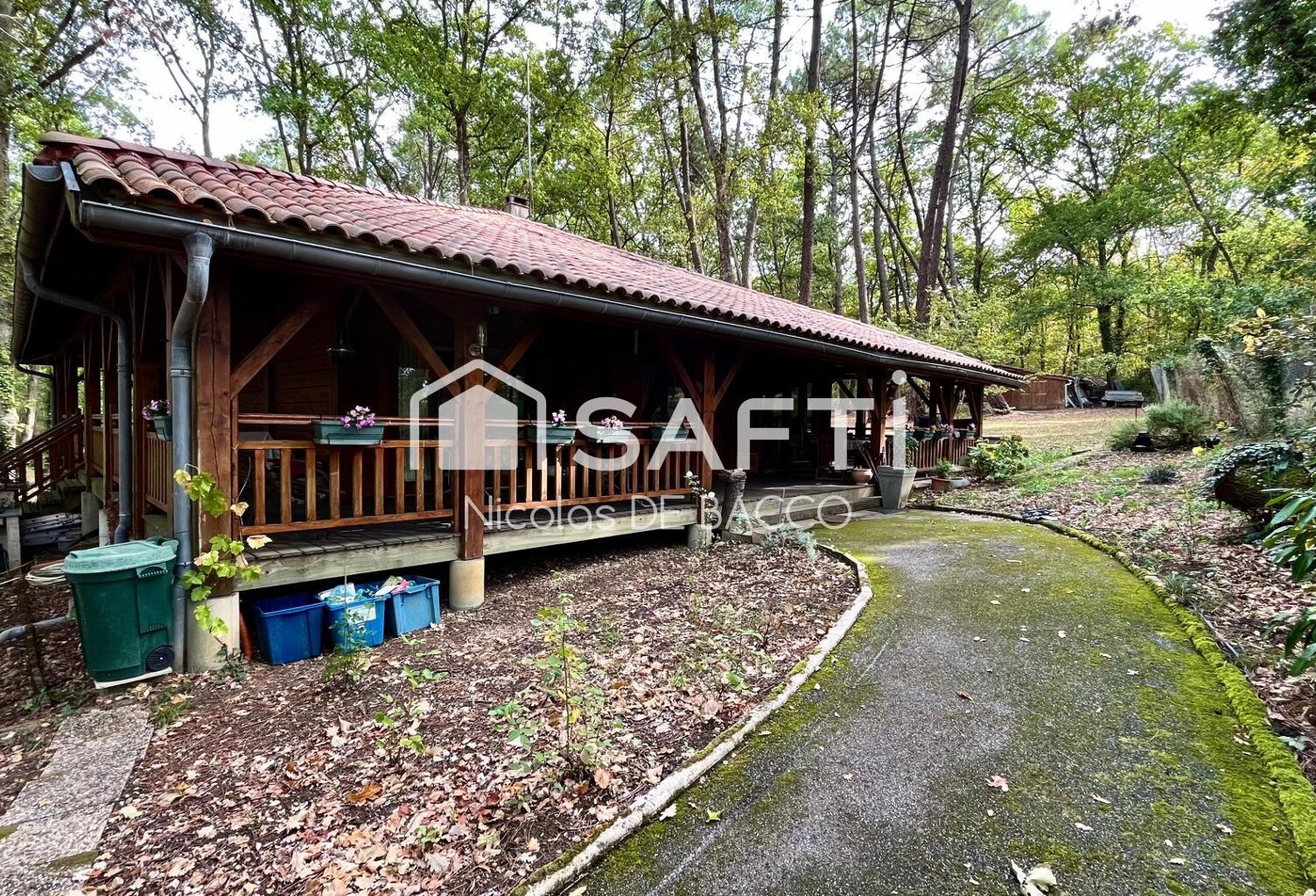 Magnifique maison en bois de 151 m2, en lisiére de forêt. — photo 1