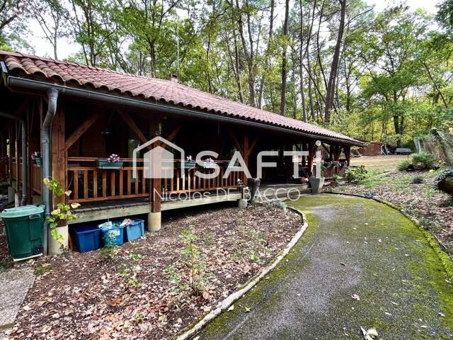 Magnifique maison en bois de 151 m2, en lisiére de forêt. — photo du bien