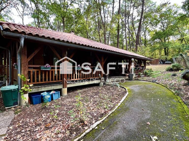 Magnifique maison en bois de 151 m2, en lisiére de forêt. — photo 1