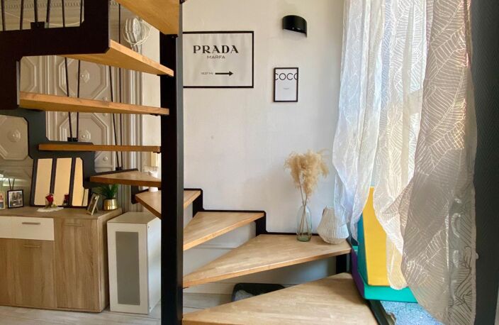 MAGNIFIQUE DUPLEX AVEC TERRASSE EN HYPER CENTRE — photo 4