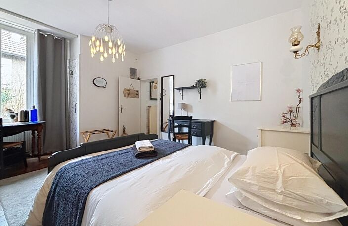 Maison, 199m2, 10 pièces 2, chambres, SPA, et dependances — photo 3
