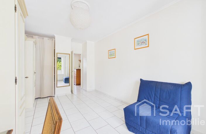 Pessac  Studio 33m² avec balcon, stationnement — photo 2