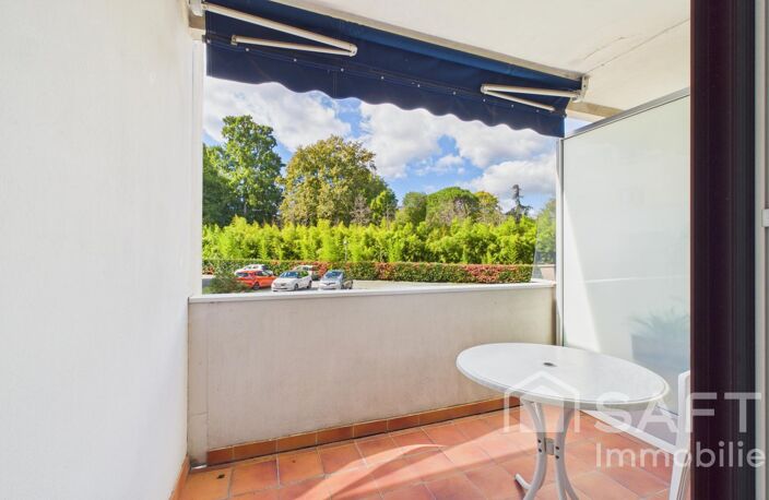 Pessac  Studio 33m² avec balcon, stationnement — photo 4