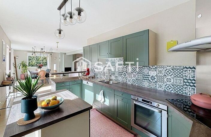 Maison 183 m², piscine et terrain sans vis-à-vis — photo 5