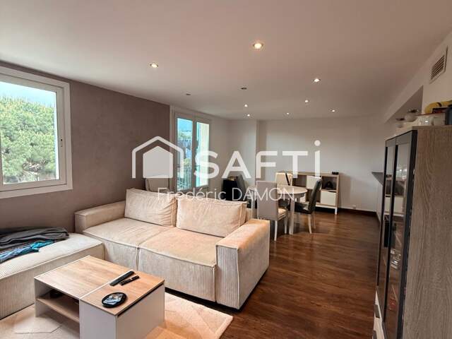Jolie appartement faux T4 à la Seyne sur mer, proches de toutes commodités — photo du bien
