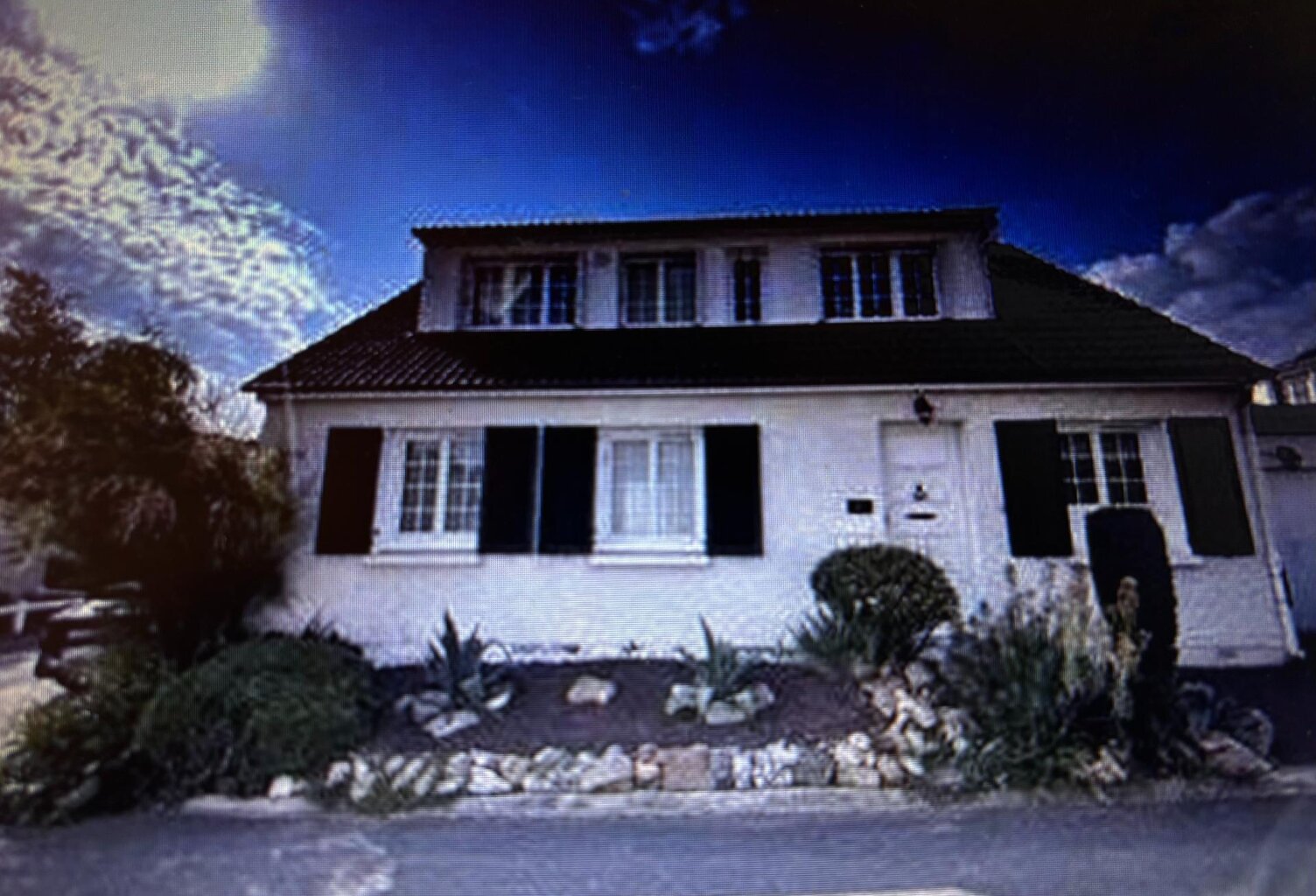 MAISON DANS UN DOMAINE SECURISE AU CALME — photo 1