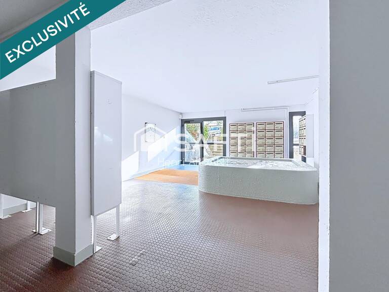 Studio bien situé avec parking ! — photo 1