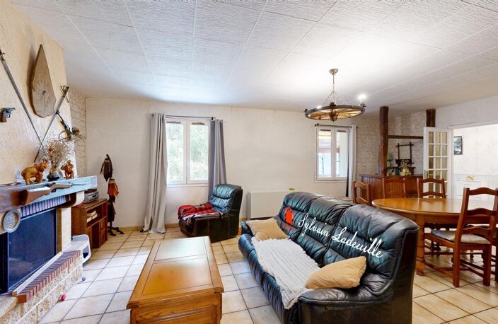 4 chambres et 2 130 m² dans un cadre préservé — photo 3