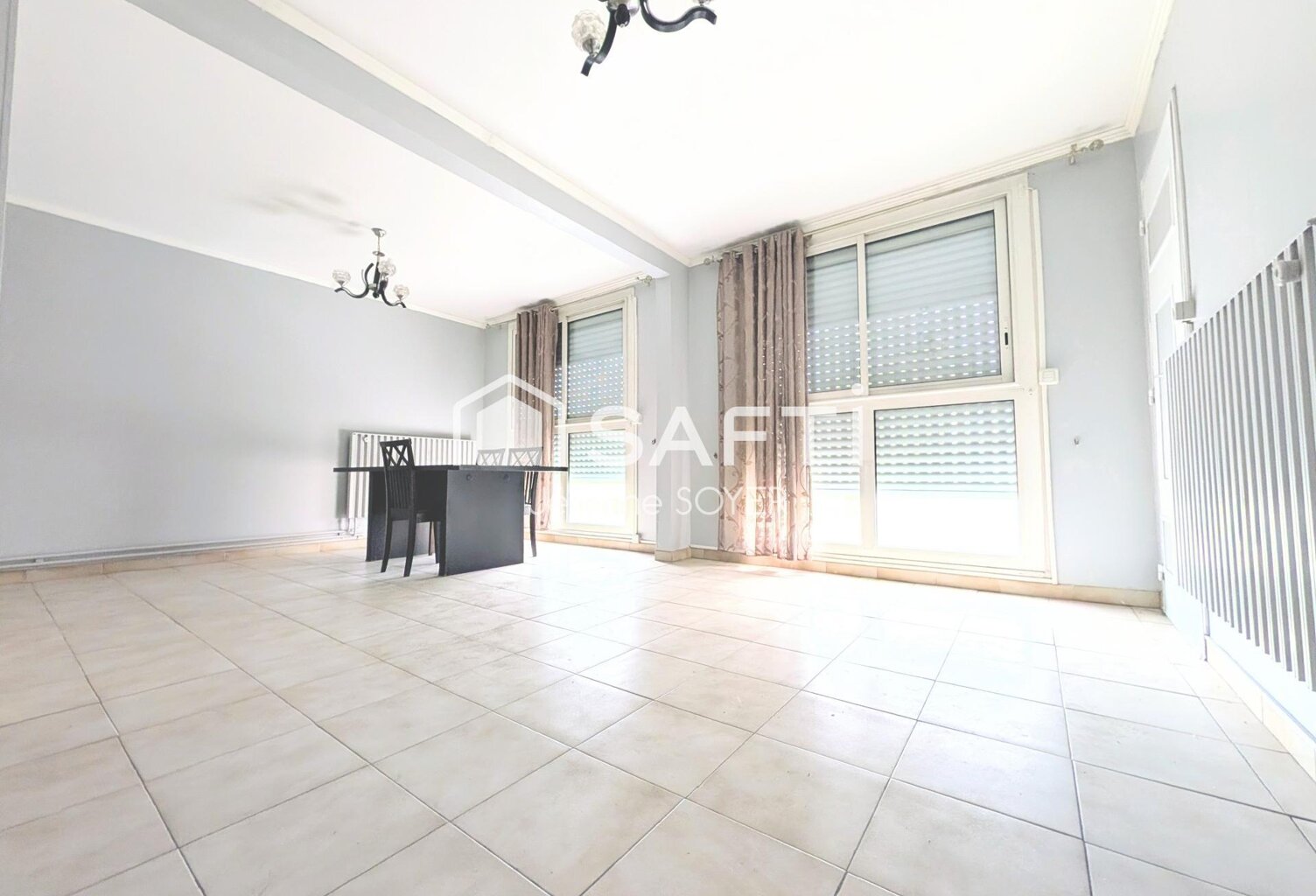 APPARTEMENT T4 AVEC BALCON, 3 CHAMBRES — photo 1