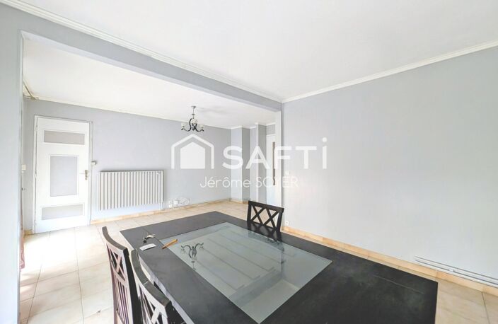 APPARTEMENT T4 AVEC BALCON, 3 CHAMBRES — photo 4