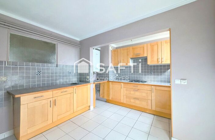 APPARTEMENT T4 AVEC BALCON, 3 CHAMBRES — photo 5