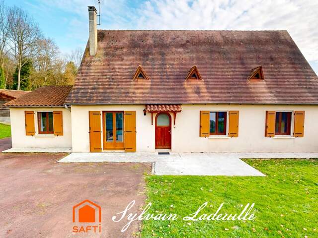 Maison familiale avec piscine au cœur du Périgord — photo du bien