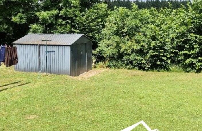 Investissez dans le calme : terrain avec mobil home et potentiel locatif. — photo 2