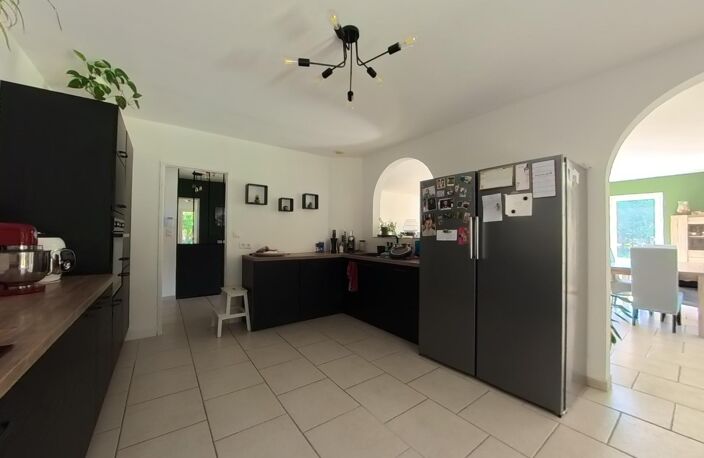 Pernes Les Fontaines, l'espace en toute sereinité — photo 5