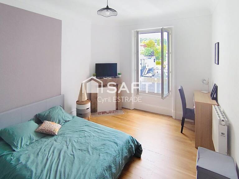 Investissement  98 m², 4 chambres, vendu meublé — photo 1