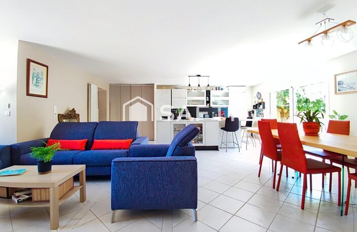Maison familiale avec piscine jardin paysagé sans vis-à-vis — photo 2