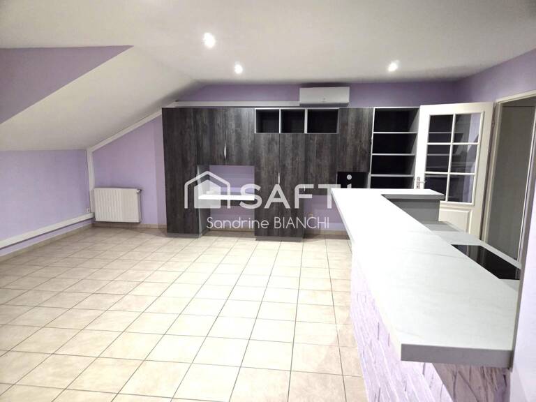 T3 avec ascenseur + parking privé et cave — photo 1