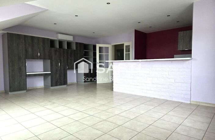 T3 avec ascenseur + parking privé et cave — photo 2