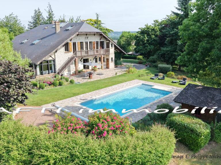 Propriété  à 1 heure de PARIS : 335m2 habitables, 6/7 chambres, piscine, dépendances, parc de 5783m2 + projet d'aménagement sur encore 300m2. — photo 1