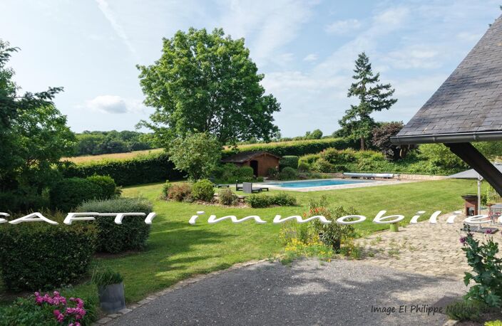 Propriété  à 1 heure de PARIS : 335m2 habitables, 6/7 chambres, piscine, dépendances, parc de 5783m2 + projet d'aménagement sur encore 300m2. — photo 3