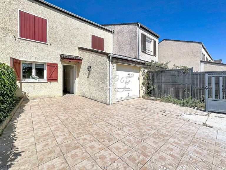 maison familiale avec 3 chambres et jardin — photo 1