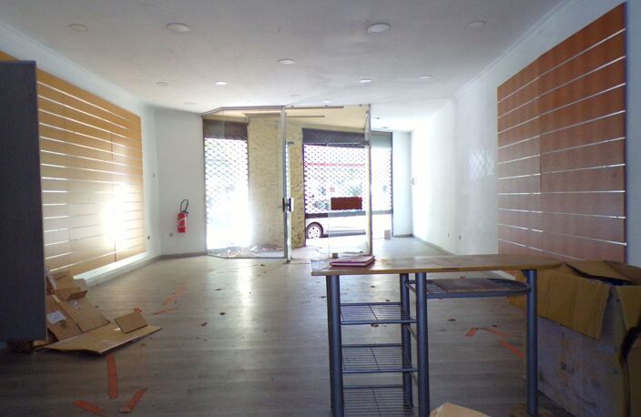 Local commercial — photo 2