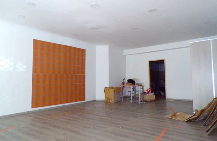 Local commercial — photo 4