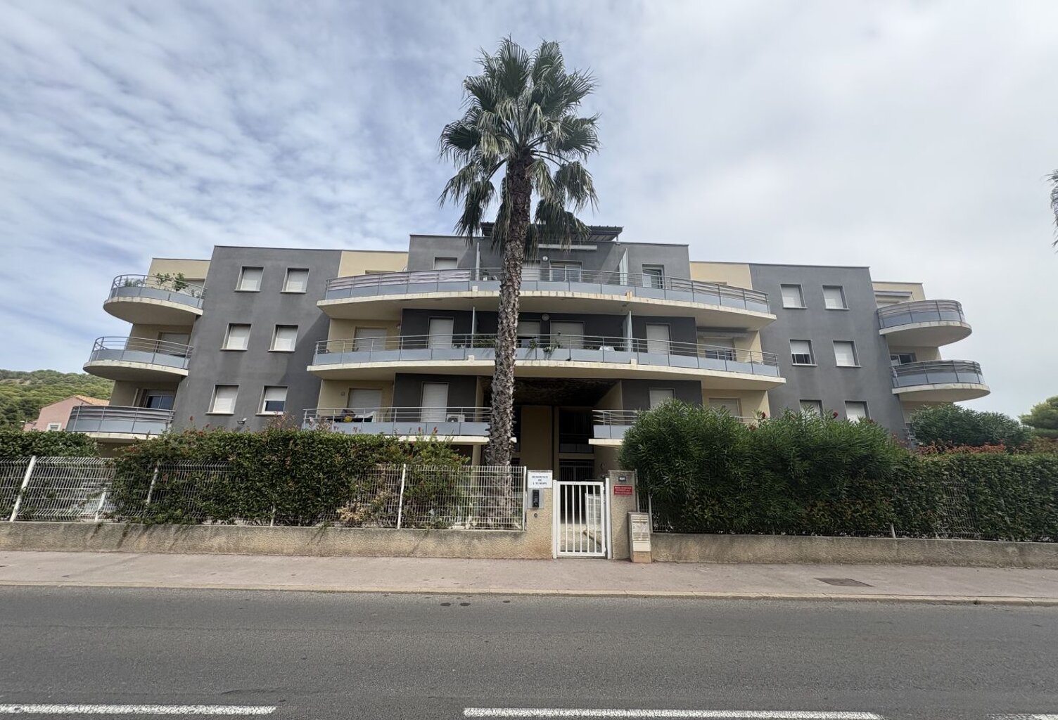 2 Pièces parking — photo 1