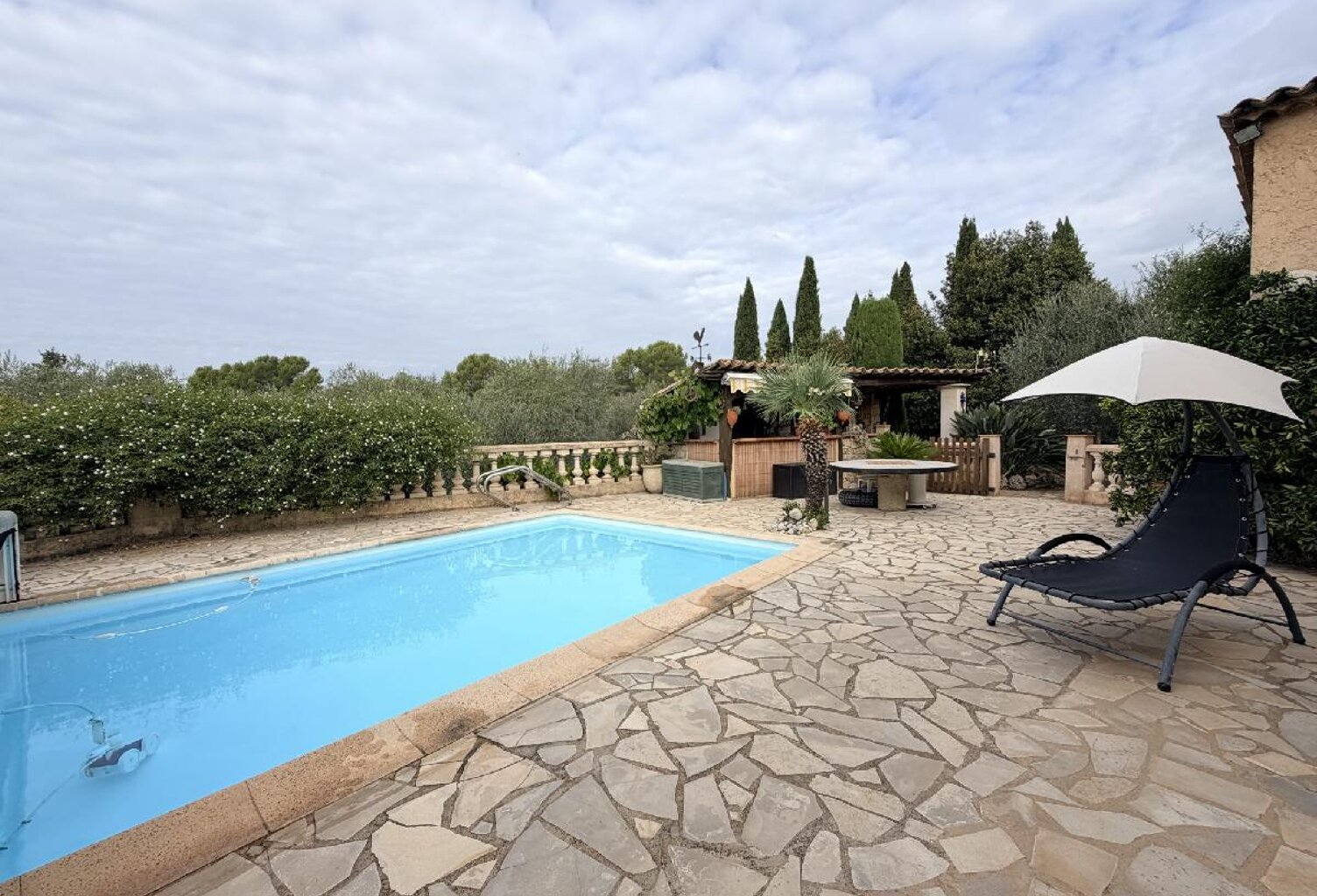 Maison — photo 1