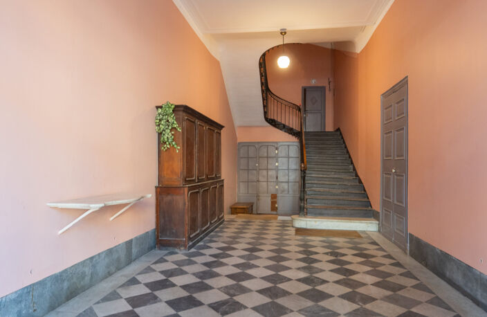 Aix-en-Provence « Cours Mirabeau » : Appartement de type 3/4 — photo 4