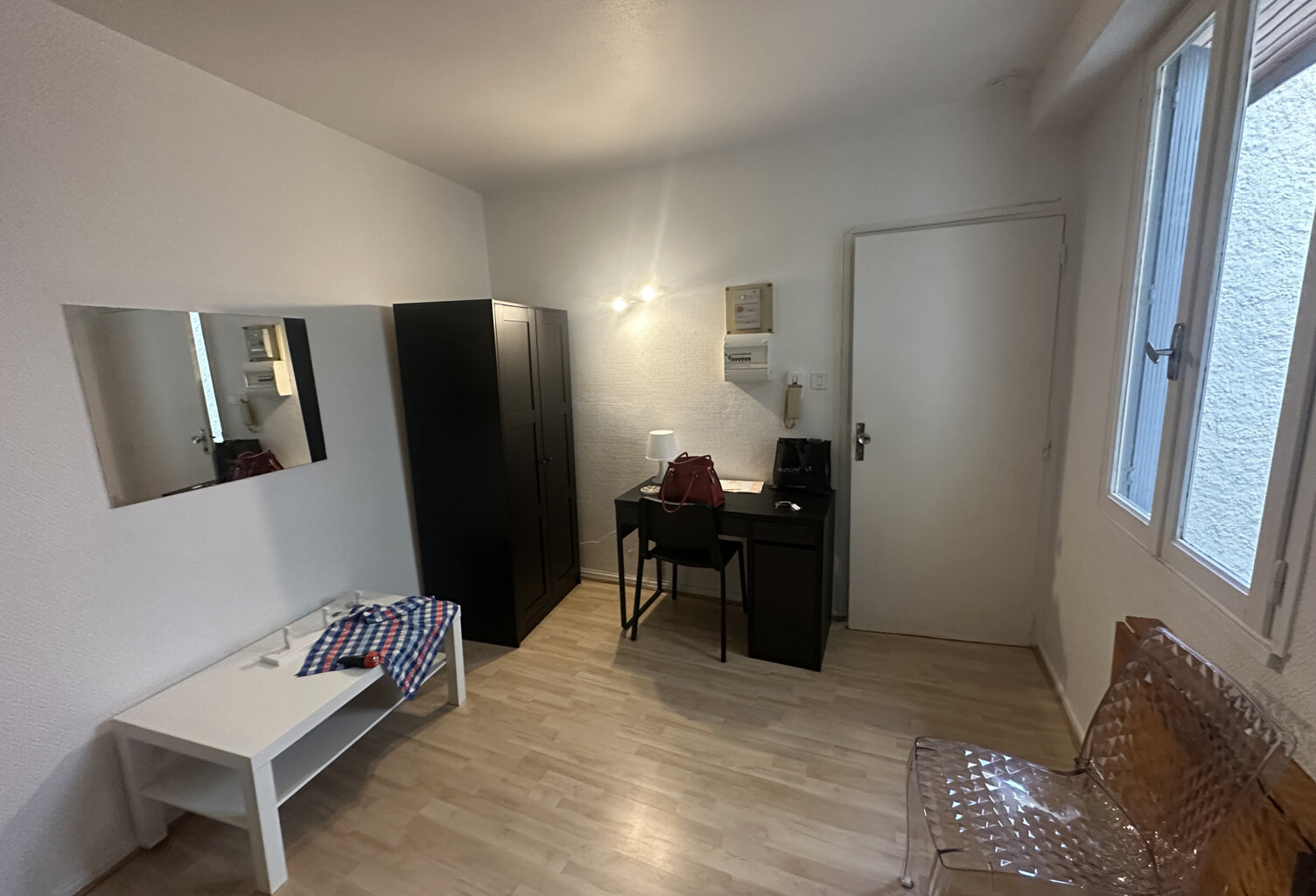 CHALETS - T1 meublé de 18m2 - 580 EUR — photo 1