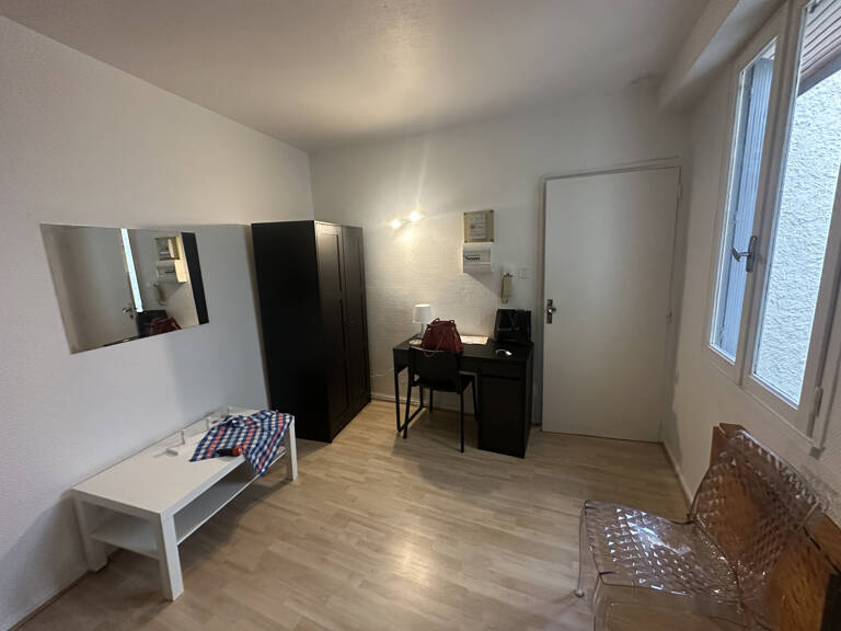 CHALETS - T1 meublé de 18m2 - 580 EUR — photo 1