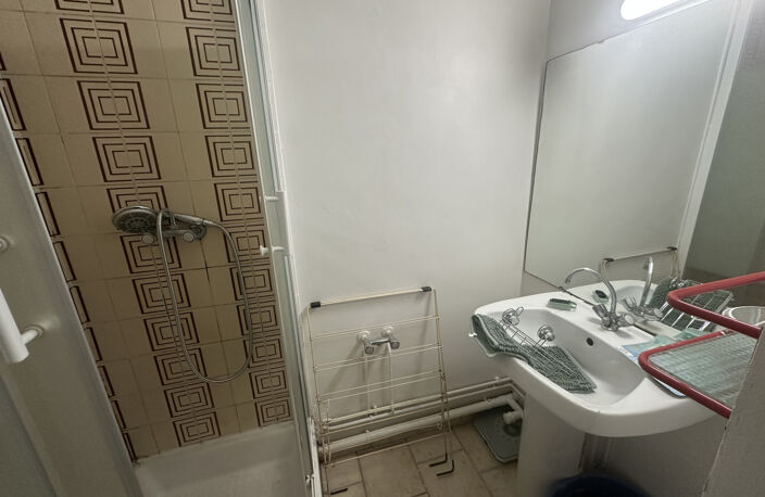 CHALETS - T1 meublé de 18m2 - 580 EUR — photo 4